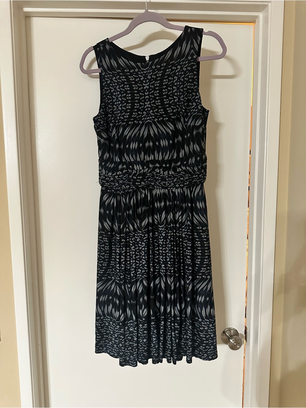 Ann Taylor Black and White Sleeveless Printed Dress
